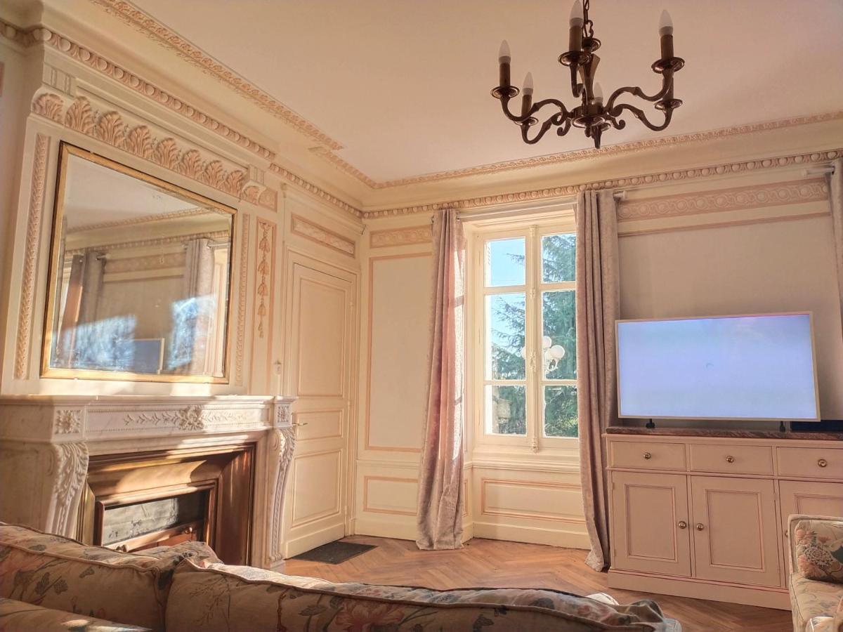Chateau Begot Lansac  Exterior foto